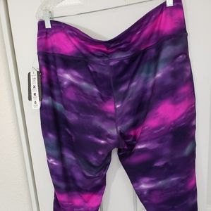 NEW WITH TAGS RBX Size 3X Purple Capri Leggings